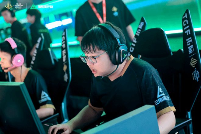 在英超联赛 在英超联赛