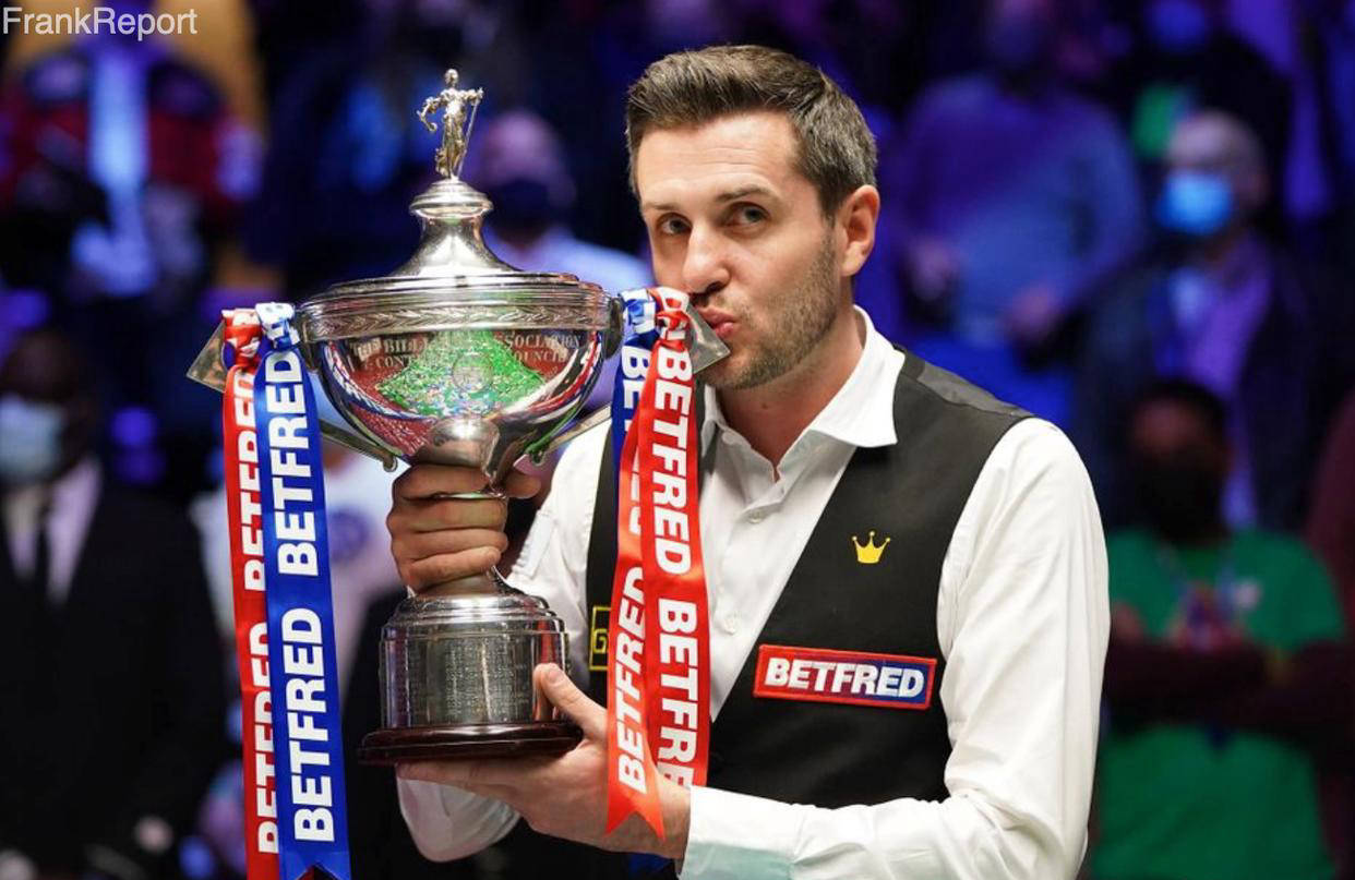 足球比赛中 足球比赛中